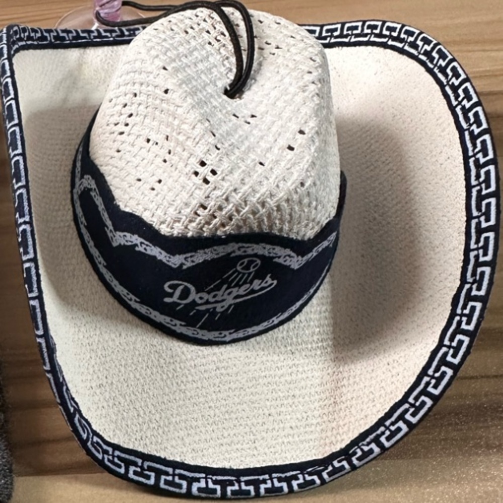Sombrero for Decor or Dolls like Labubu